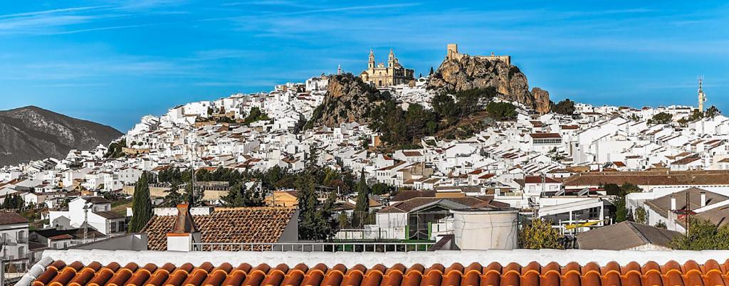 Apartamento En Olvera Con Garaje Extérieur photo